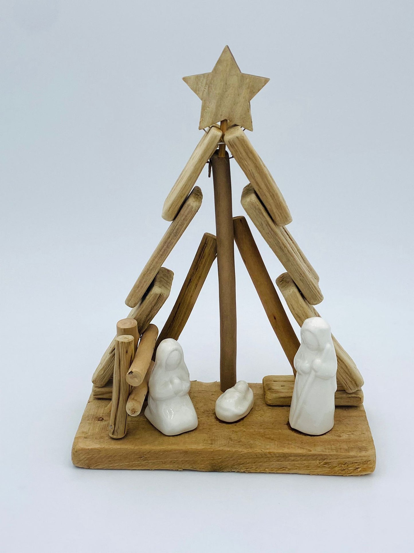 Krippe aus Treibholz