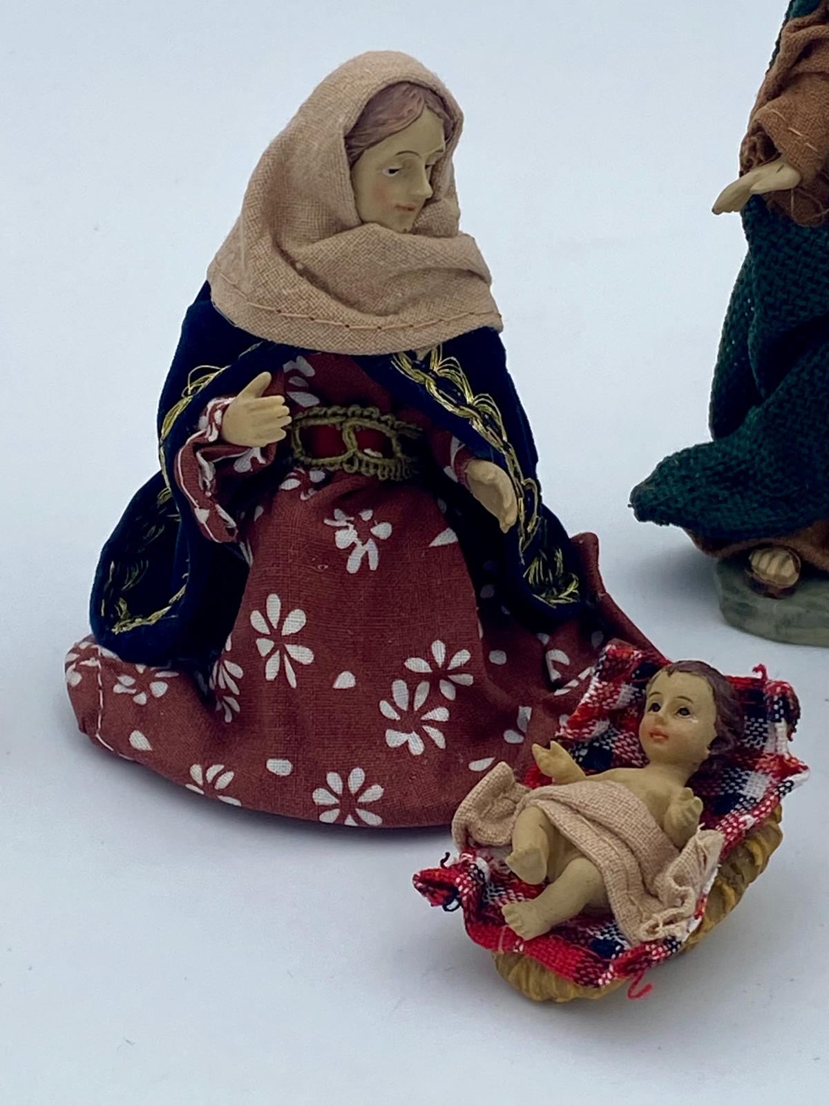 Alpenländische Ankleidekrippenfiguren - 15 teilig